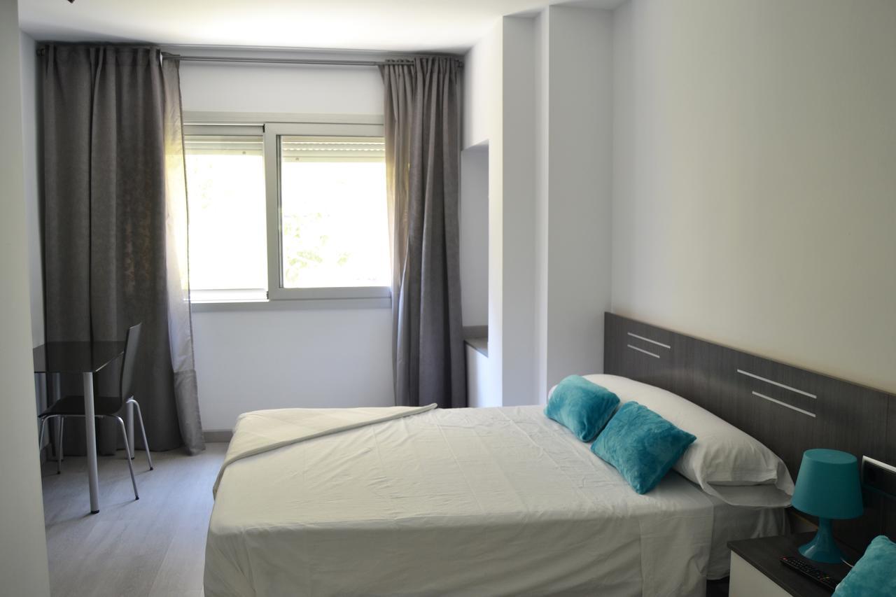 Bed&Breakfast 10 Жирона Экстерьер фото